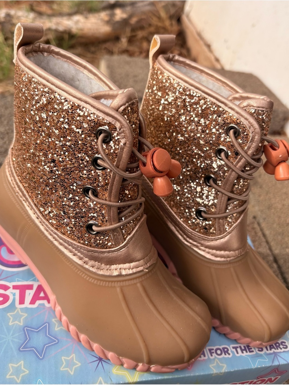 Girls' size: 12 Glitter Duck Boots - Rose Gold
